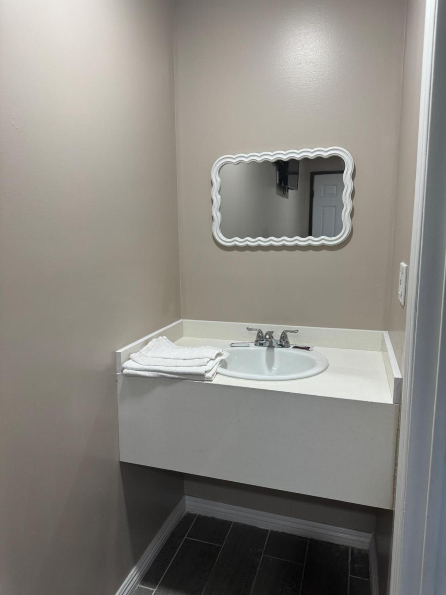 Monterey Motel ロングビーチ 部屋 写真