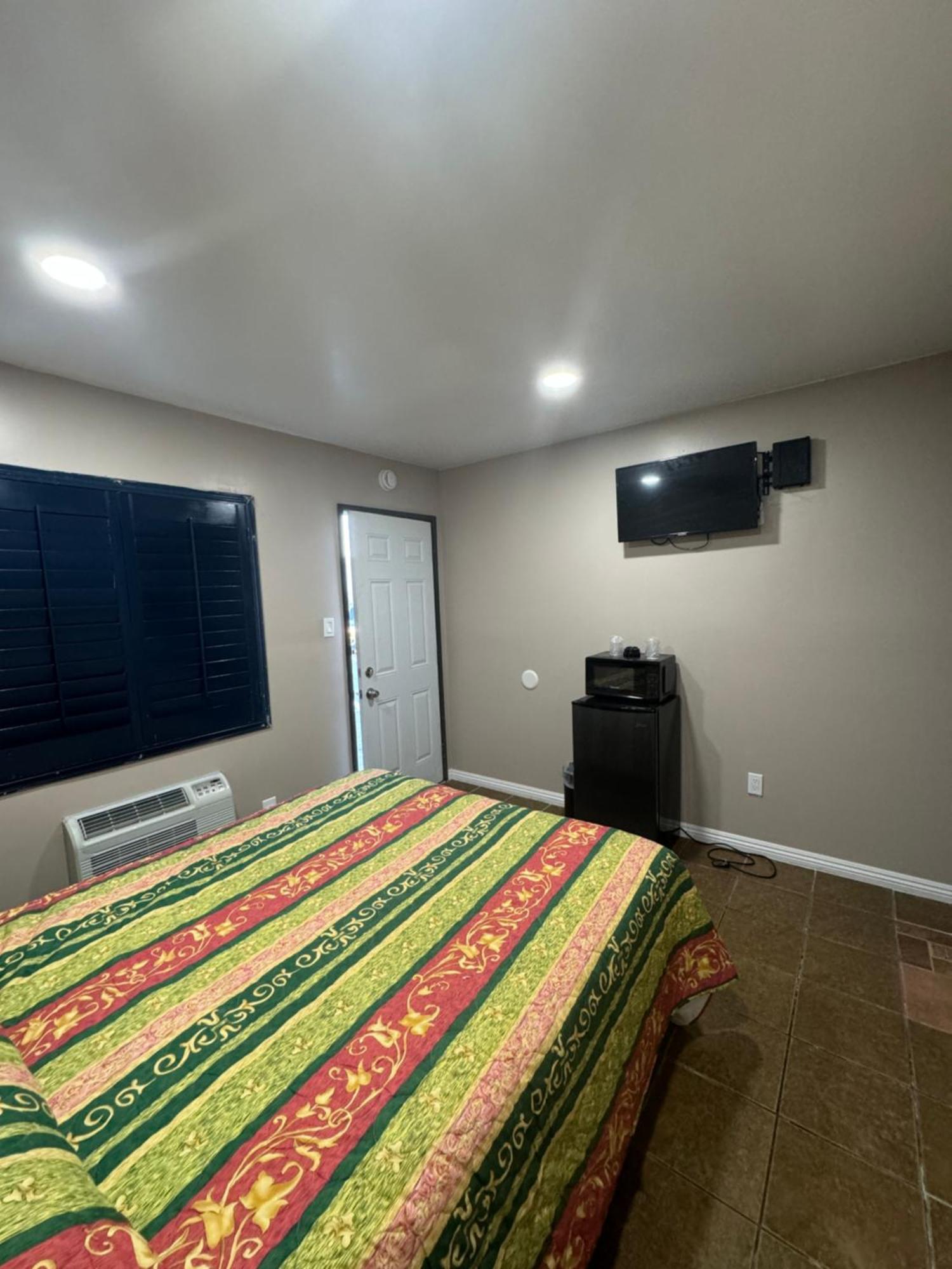 Monterey Motel ロングビーチ 部屋 写真